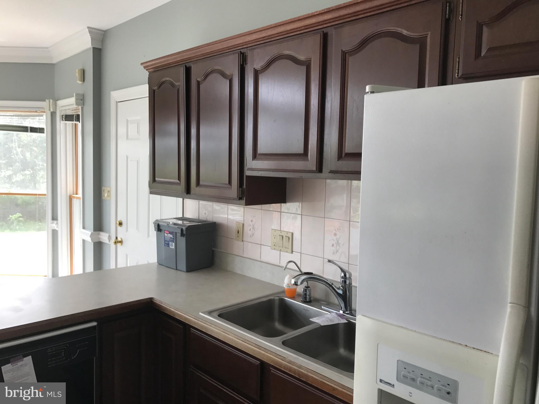 38303 Palmer Road Coltons Point, MD 20626 - Photo 8 of 28 Kitchen