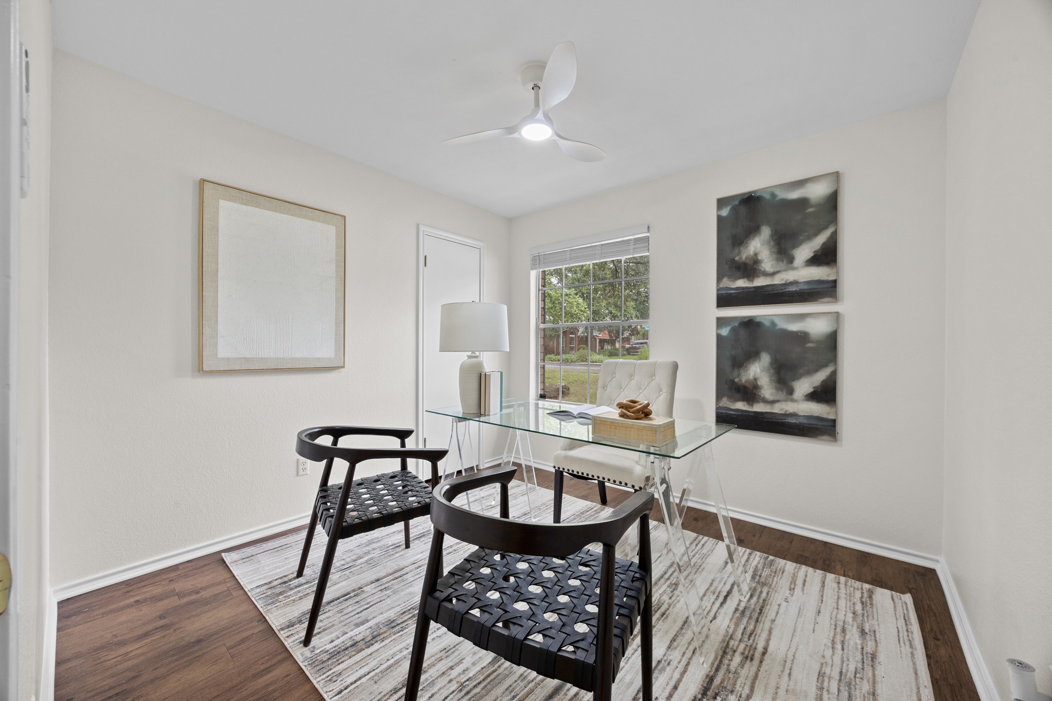 8219 Edgemoor Place Austin, TX 78749 - Photo 6 of 30 1 of the 2 secondary bedrooms - can be used for an office and/or bedroom.