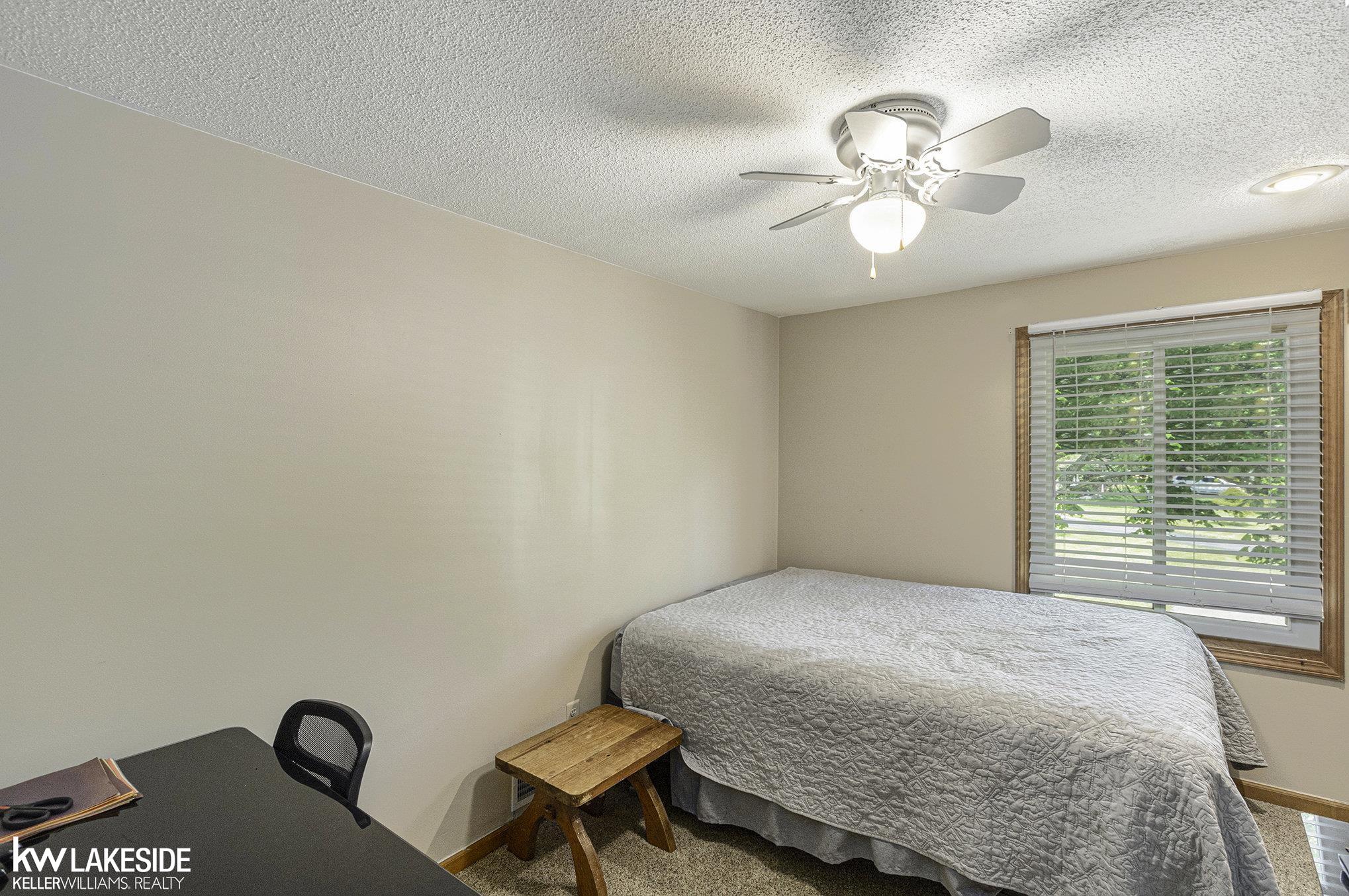 3200 Spring Meadow Drive Rochester, MI 48306 - Photo 17 of 33
