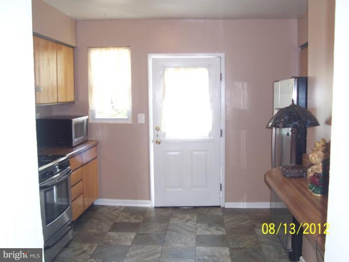 1025 Overbrook Road Baltimore, MD 21239 - Photo 9 of 20 Kitchen