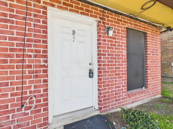 $825 | 104 Country Lane, Unit D, Lafayette, LA 70508