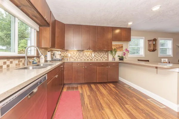 $344,900 | 529 Timber Lane, Brooklyn, MI 49230
