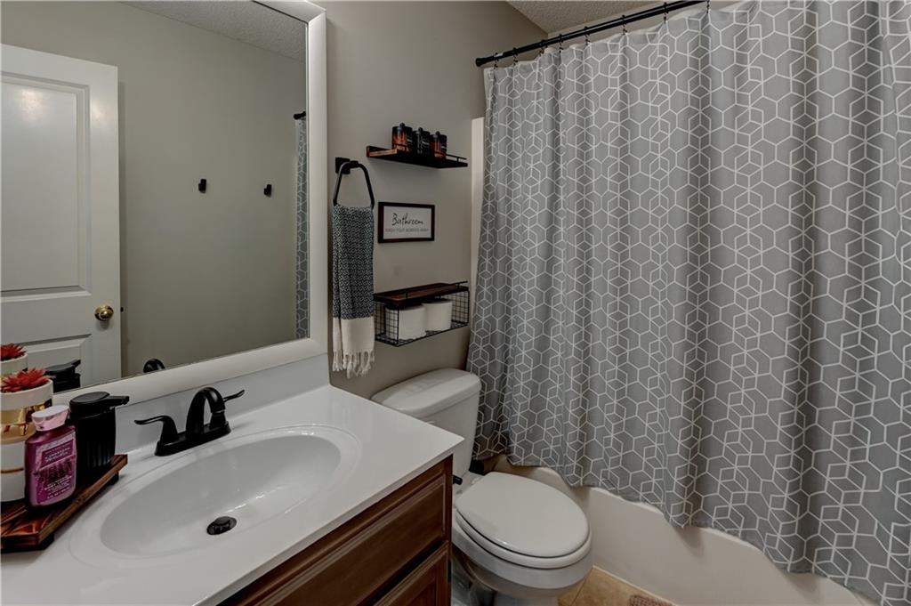 4523 Edgehill Street Leavenworth, KS 66048 - Photo 16 of 50