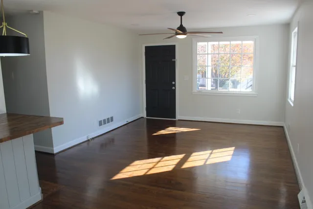 $2,500 | 955 Laurie Lane, Columbia, SC 29205