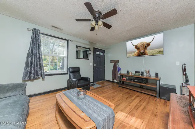 $217,900 | 206 Kenneth Boulevard, Havelock, NC 28532