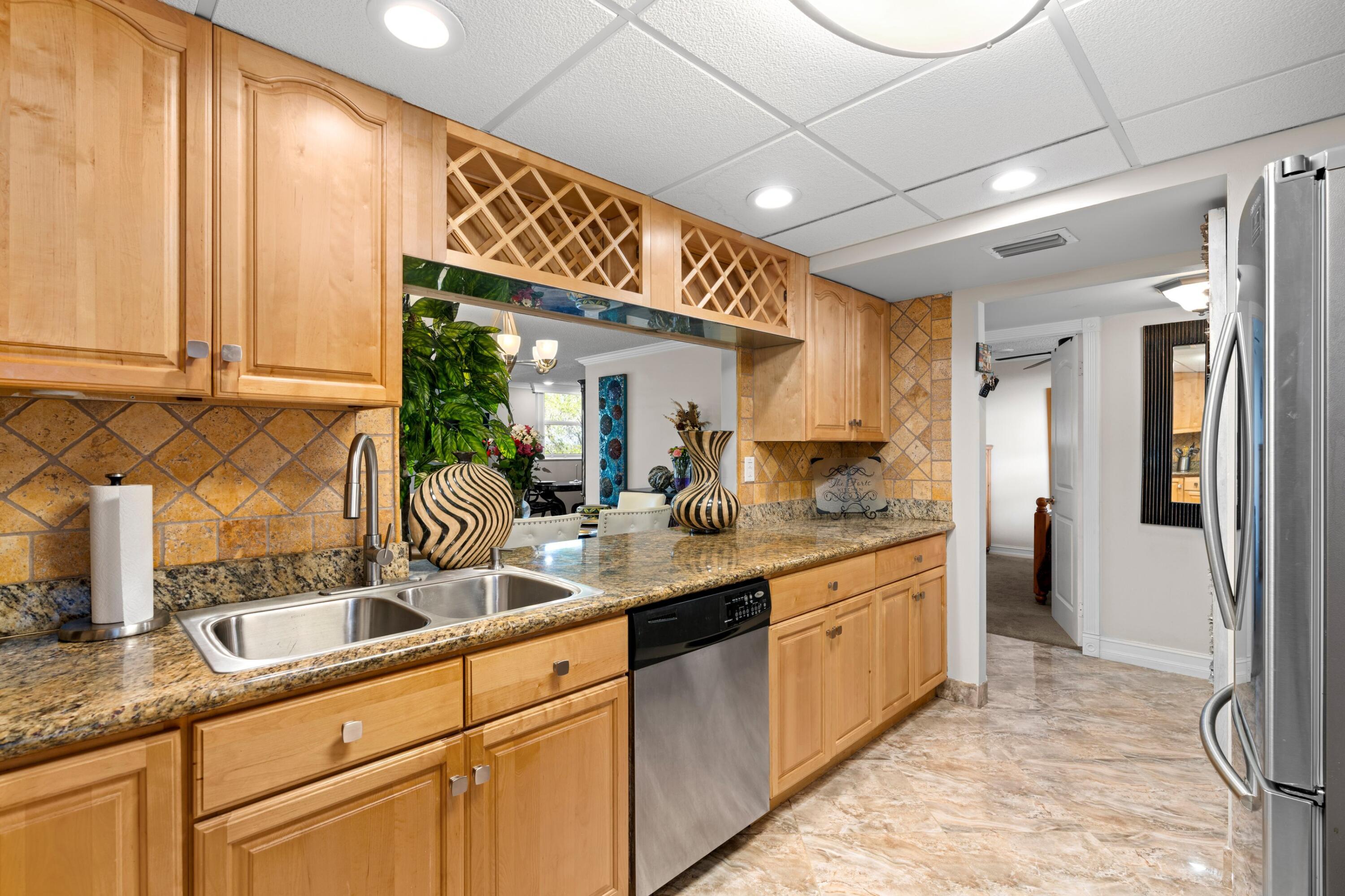 6461 Northwest 2nd Avenue, Unit 415 Boca Raton, FL 33487 - Photo 10 of 25 Kitchen