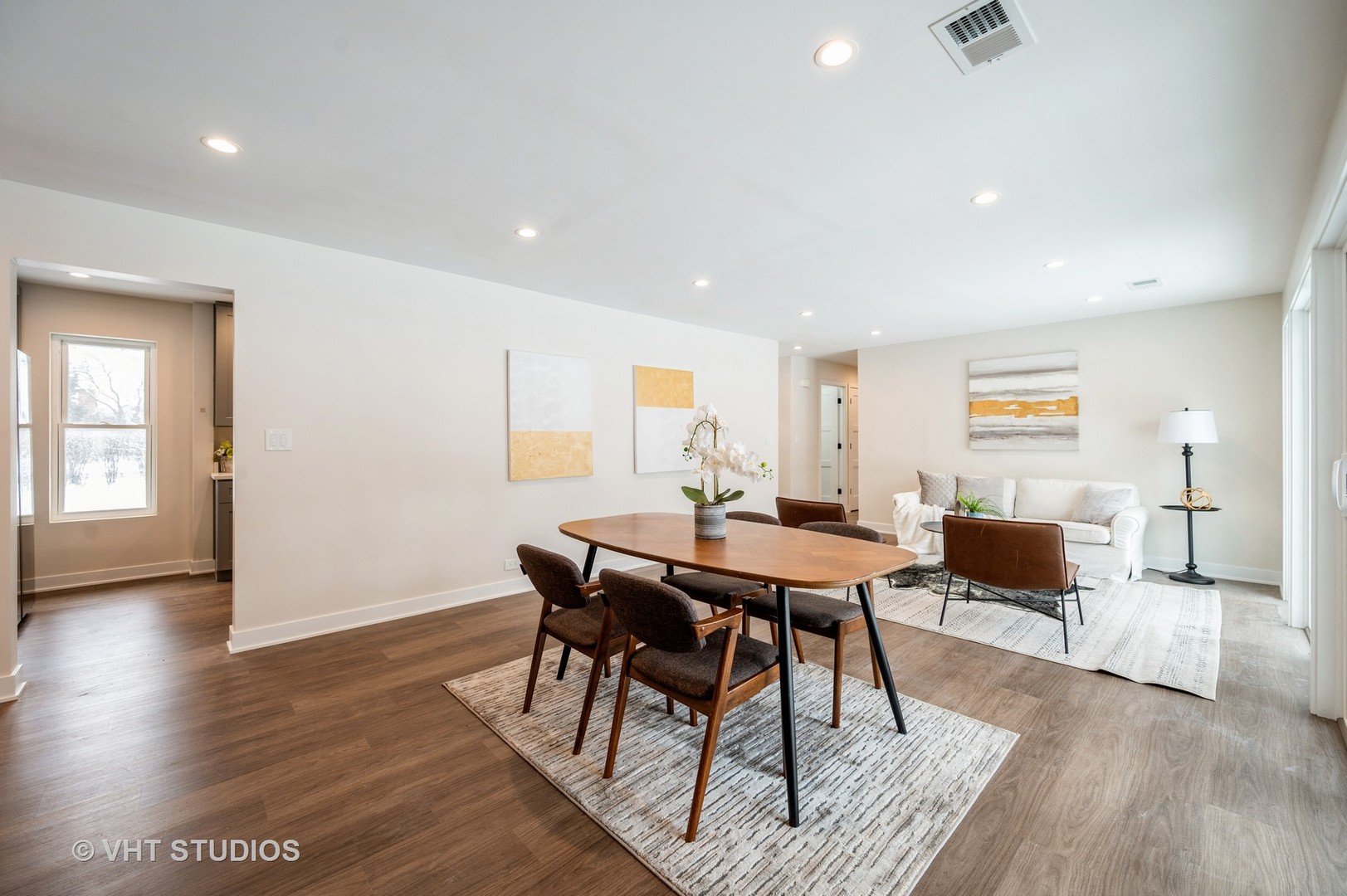 47 Birchwood Road Northbrook, IL 60062 - Photo 4 of 10 a view of a dining room with furniture and wooden floor