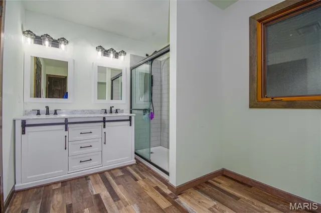 $229,000 | 645 Highway 185, Vandalia, IL 62471