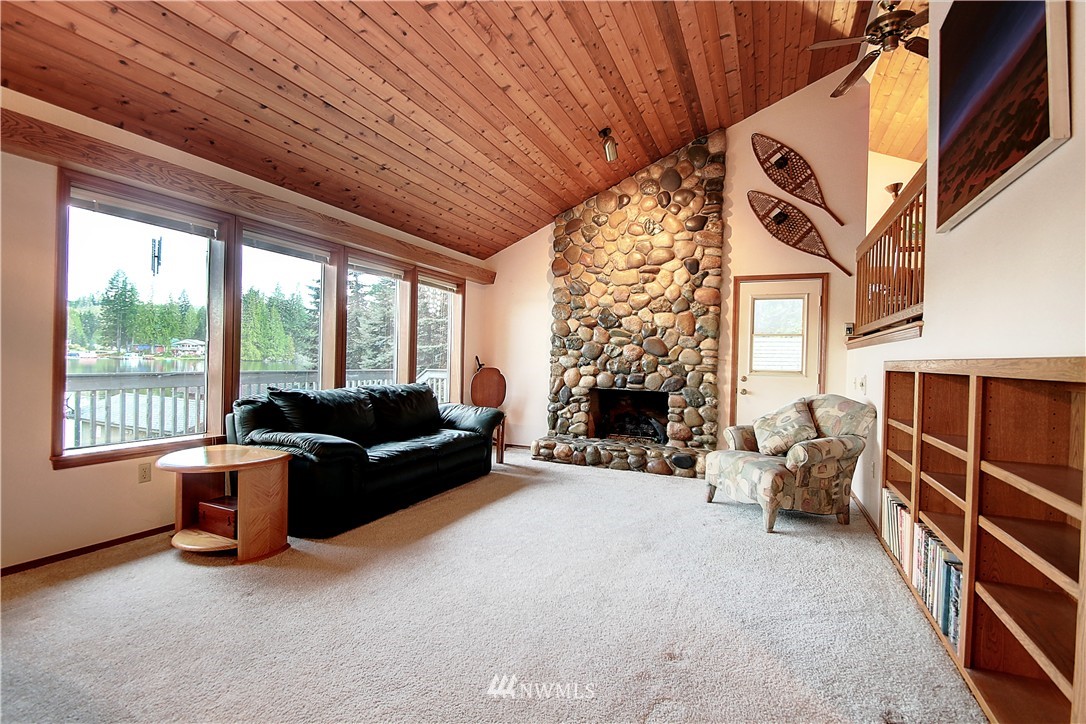 1916 South Lake Roesiger Road Snohomish, WA 98290 - Photo 4 of 25