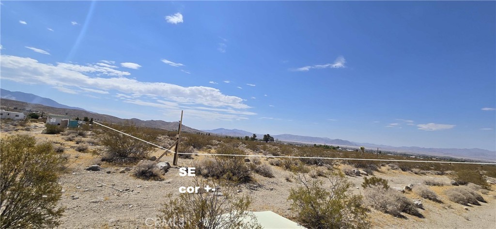 8001 Fairlane Road Lucerne Valley, CA 92356 - Photo 5 of 33 Gallery Image 5