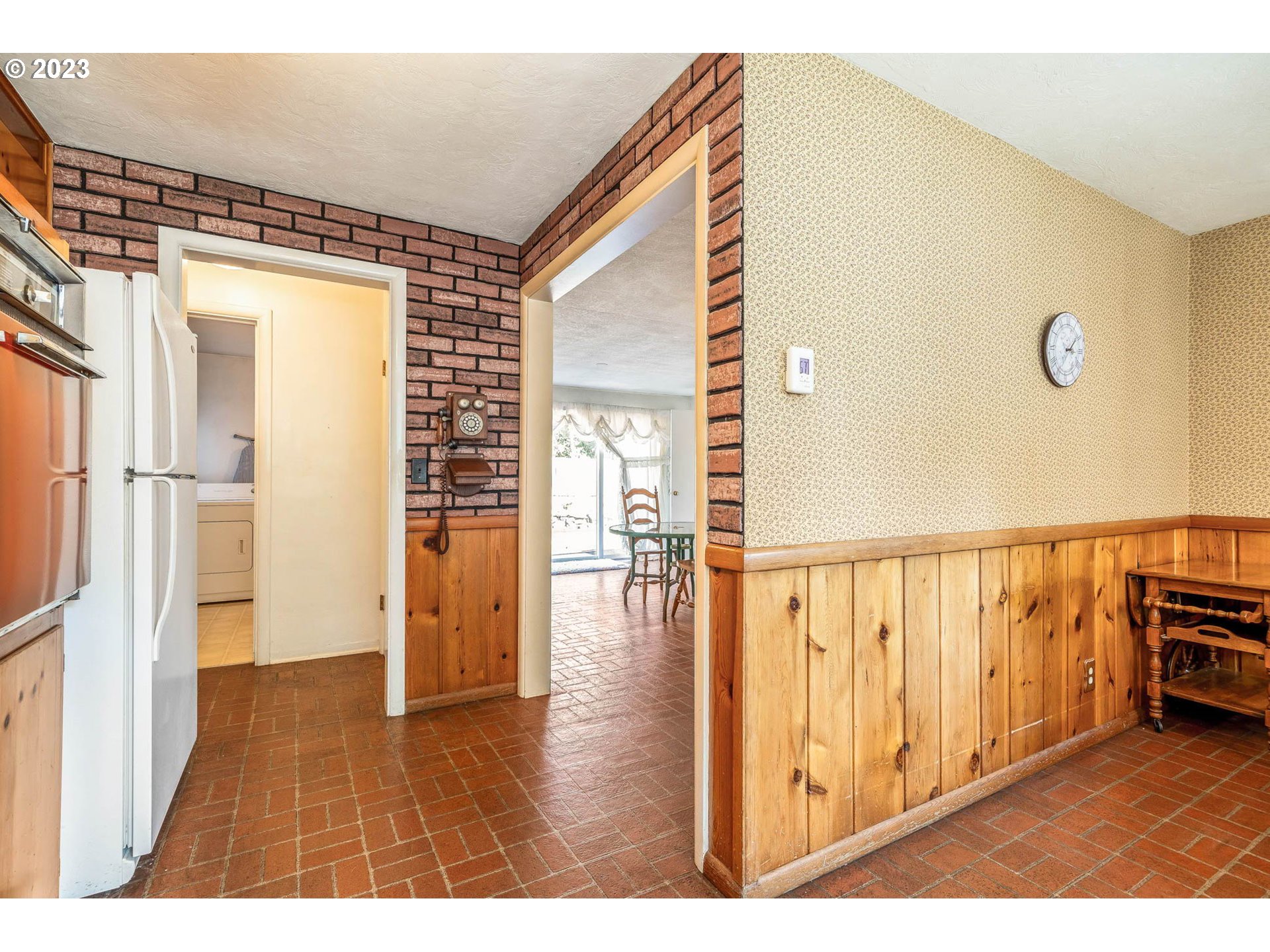 2735 Country Lane Eugene, OR 97401 - Photo 8 of 31 a view interior of a house with wooden floor