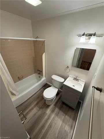 $845 | 847 West 6th Street, Unit E, Winston-Salem, NC 27101