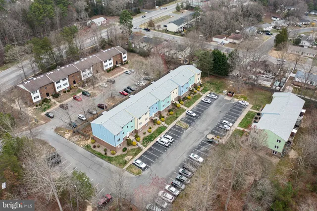 $1,800 | 22028 Oxford Court, Unit C9, Lexington Park, MD 20653