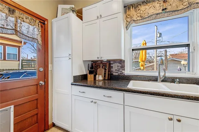 $340,000 | 3132 Summit Street, Kansas City, MO 64111