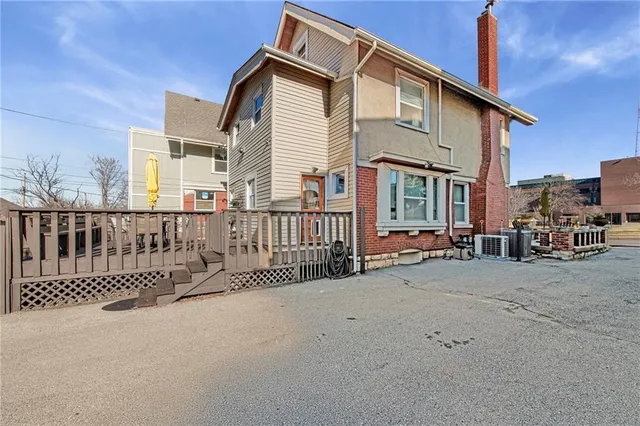 $340,000 | 3132 Summit Street, Kansas City, MO 64111