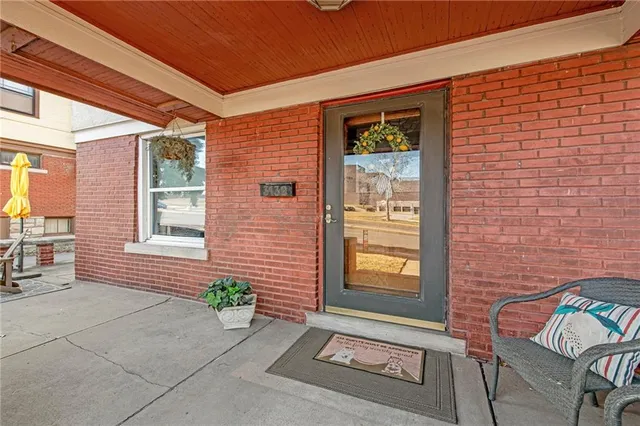 $340,000 | 3132 Summit Street, Kansas City, MO 64111