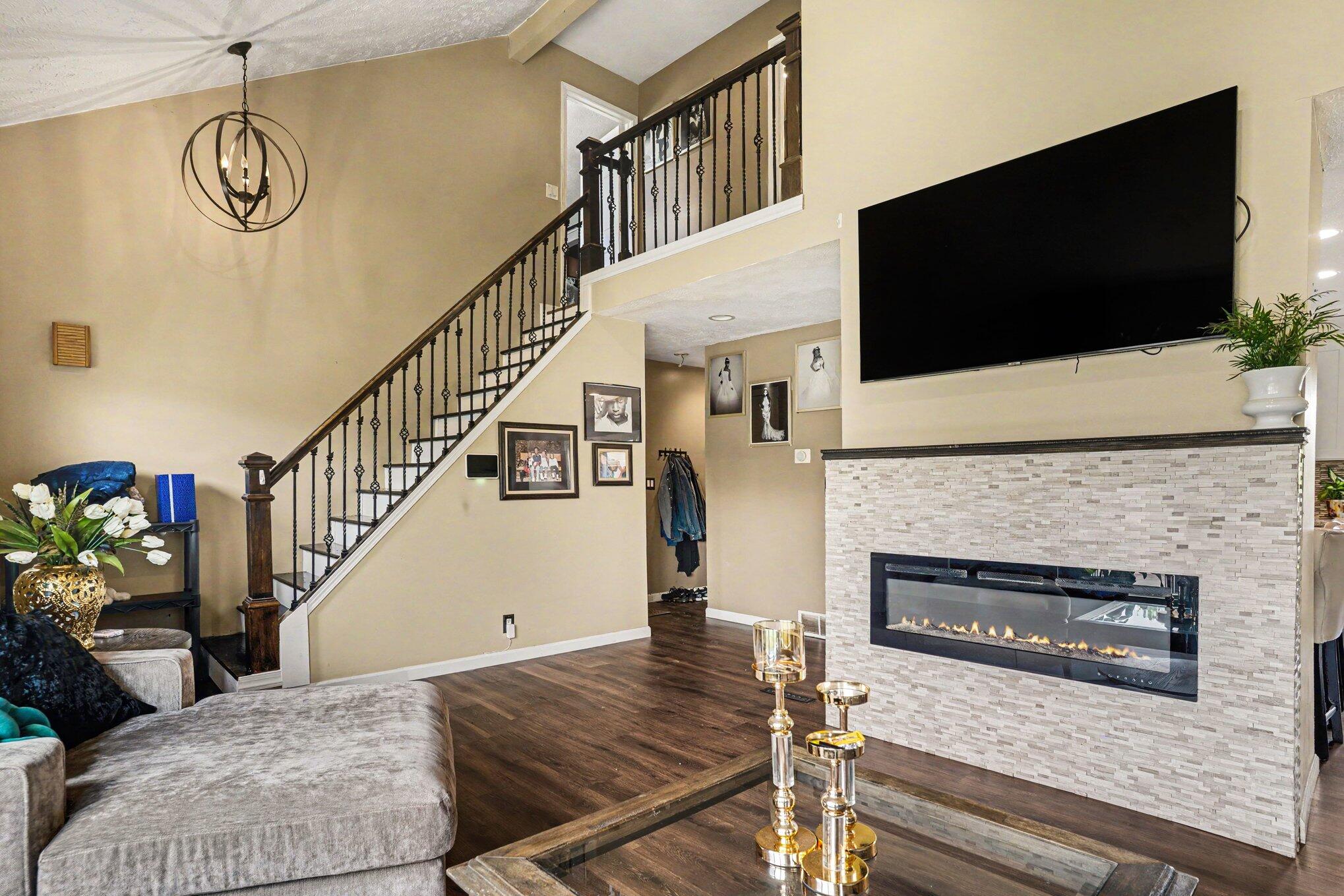 1524 Garrison Road Muskegon, MI 49441 - Photo 5 of 25 005_file_3873