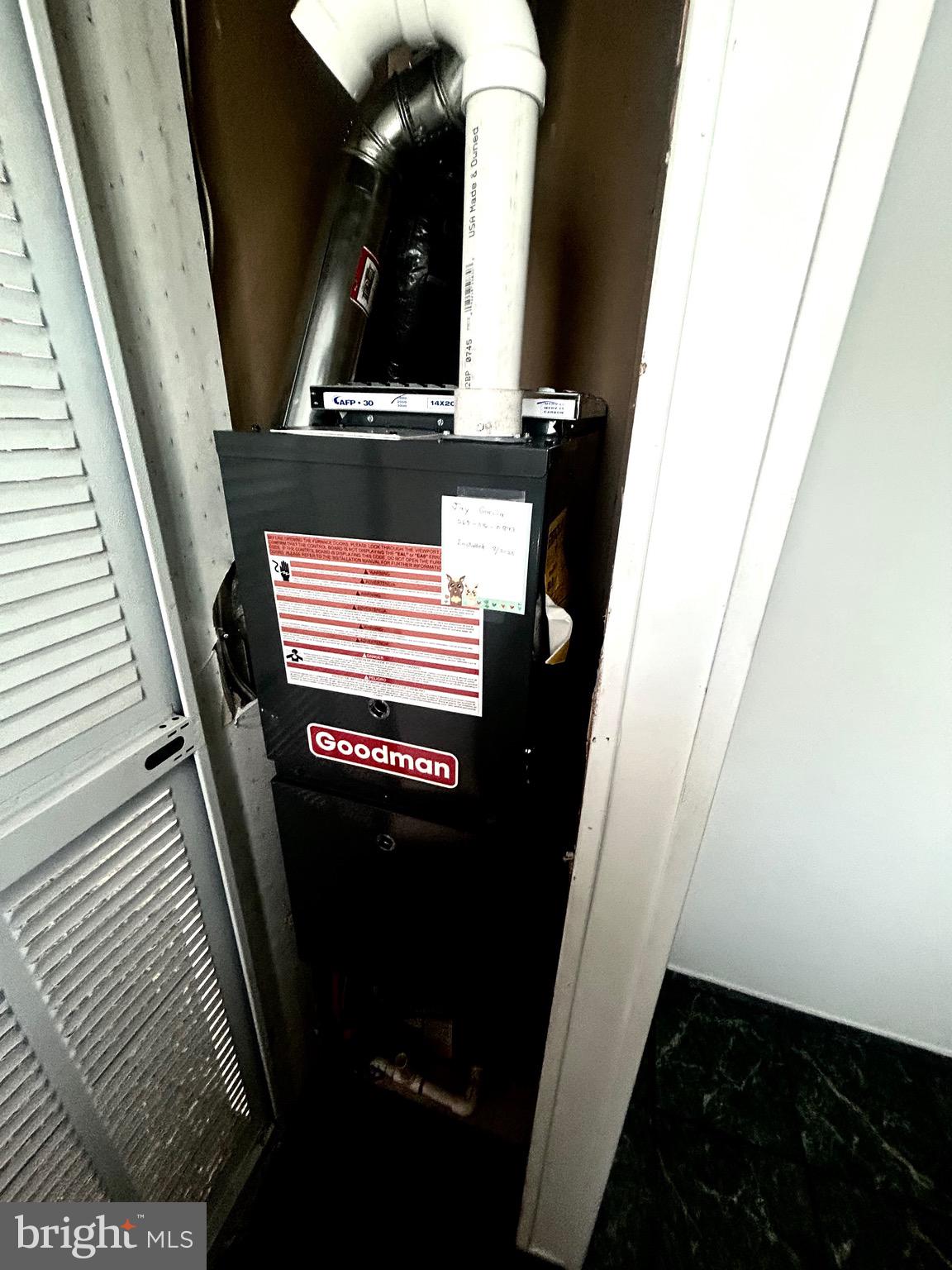 1079 Sage Avenue Reading, PA 19605 - Photo 11 of 12 a view of entryway