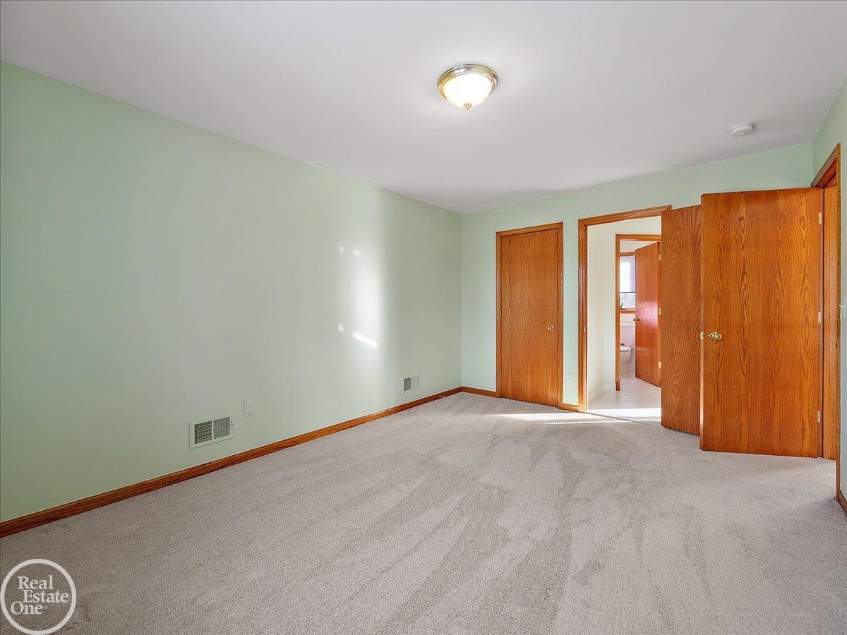 7487 Shea Road Marine City, MI 48039 - Photo 45 of 76 50166003-362abb5b-5ad3-474e-bb09-e6d6ea05dead.JPG
