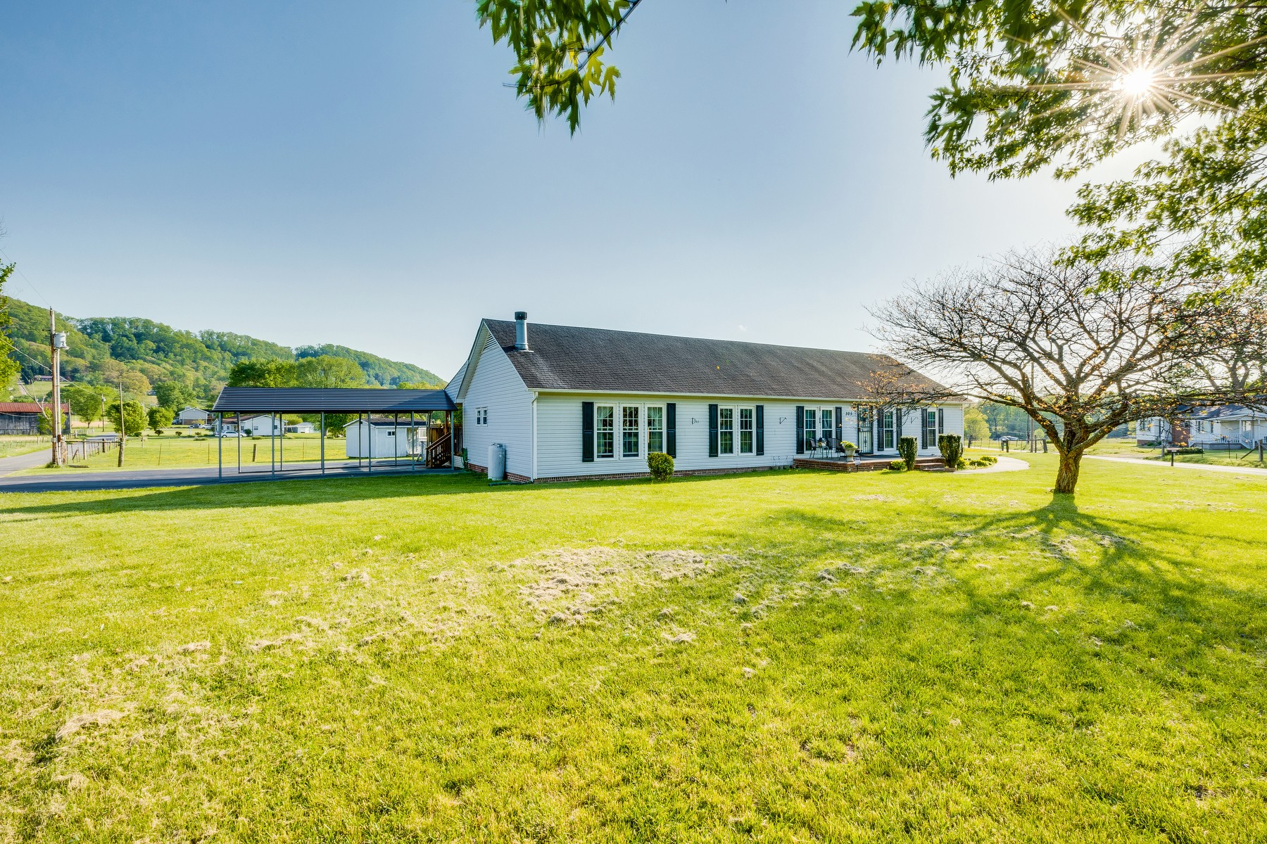 305 Church Road Church Hill, TN 37642 - Photo 3 of 49 Gallery Image 3