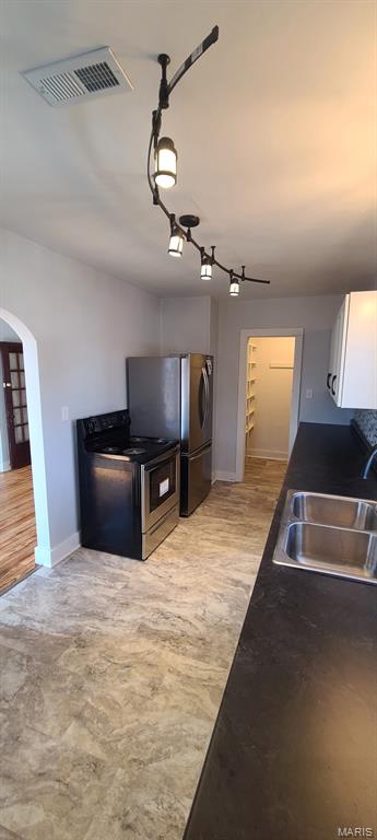 311 West Chester Street Pinckneyville, IL 62274 - Photo 3 of 13