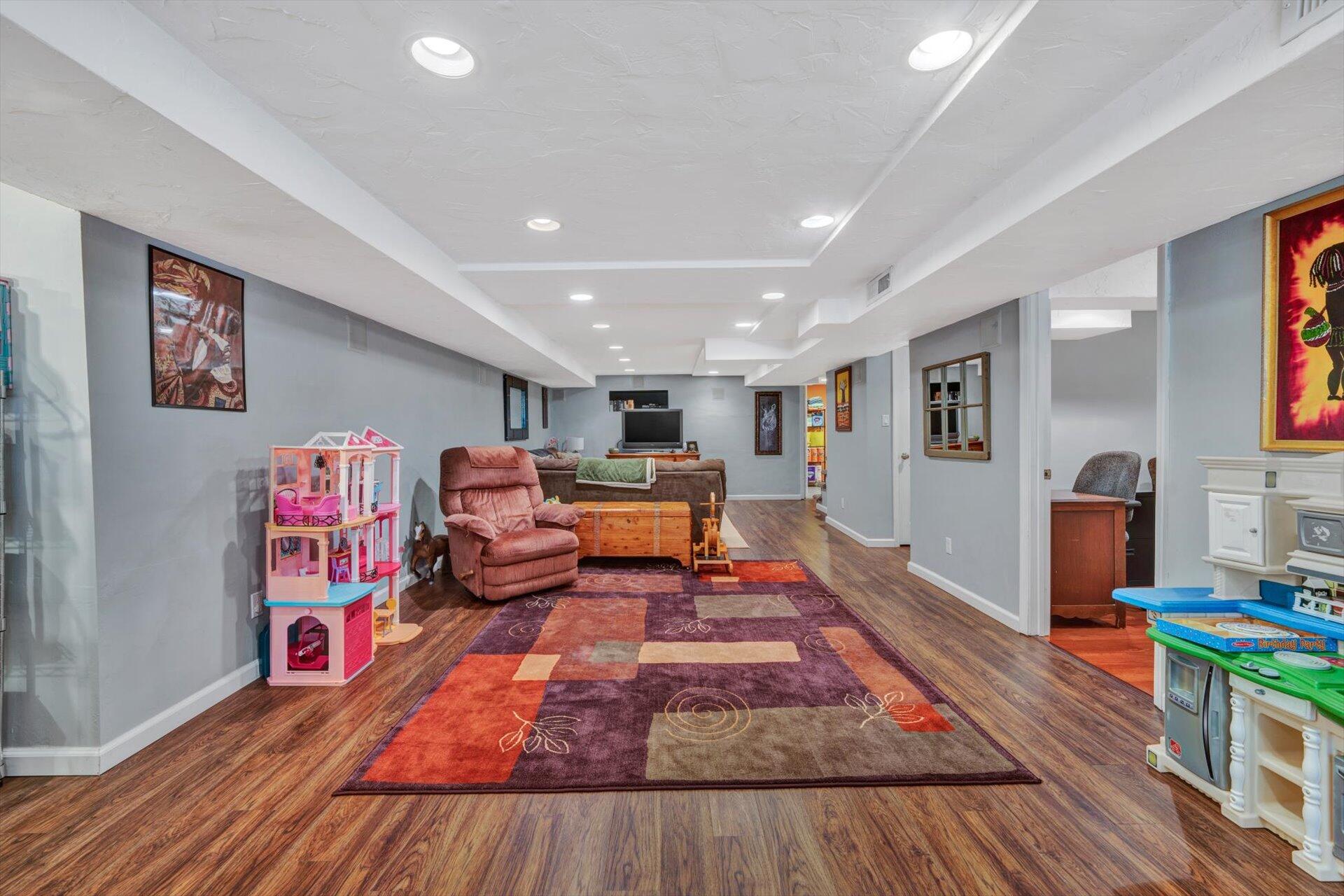 524 Azalea Road Daleville, VA 24083 - Photo 26 of 37 25-DSC00148