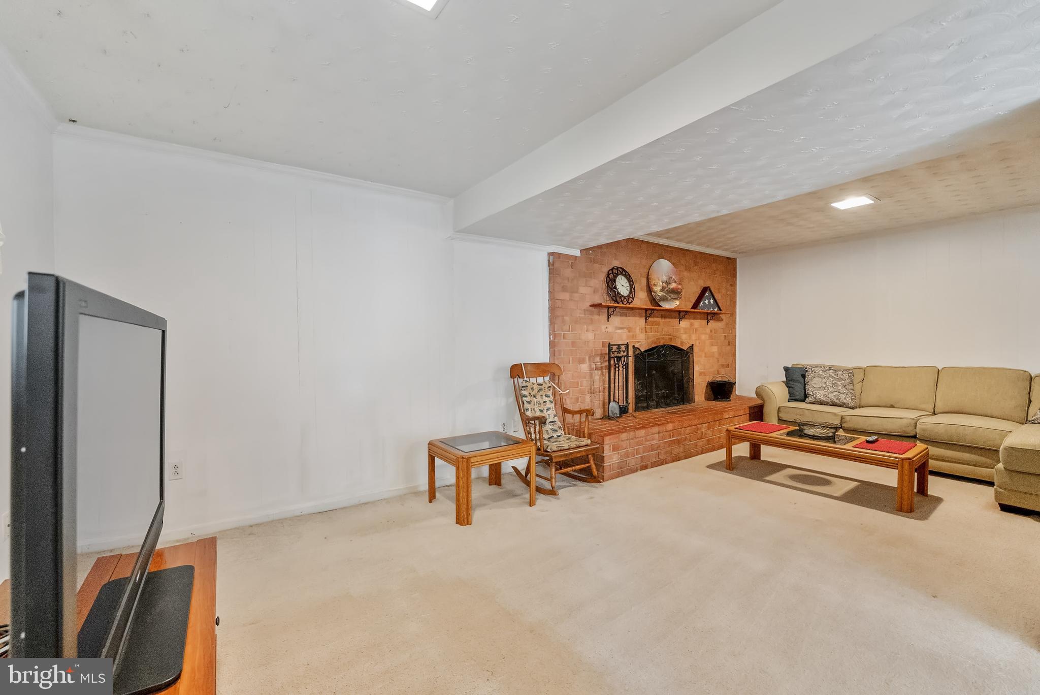 8900 Hill Place Manassas, VA 20110 - Photo 23 of 44