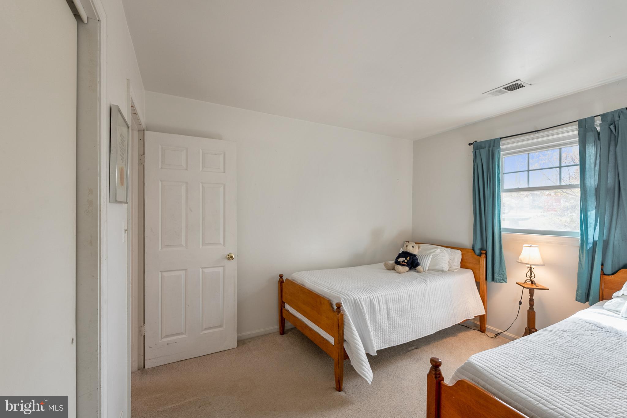 8900 Hill Place Manassas, VA 20110 - Photo 26 of 44