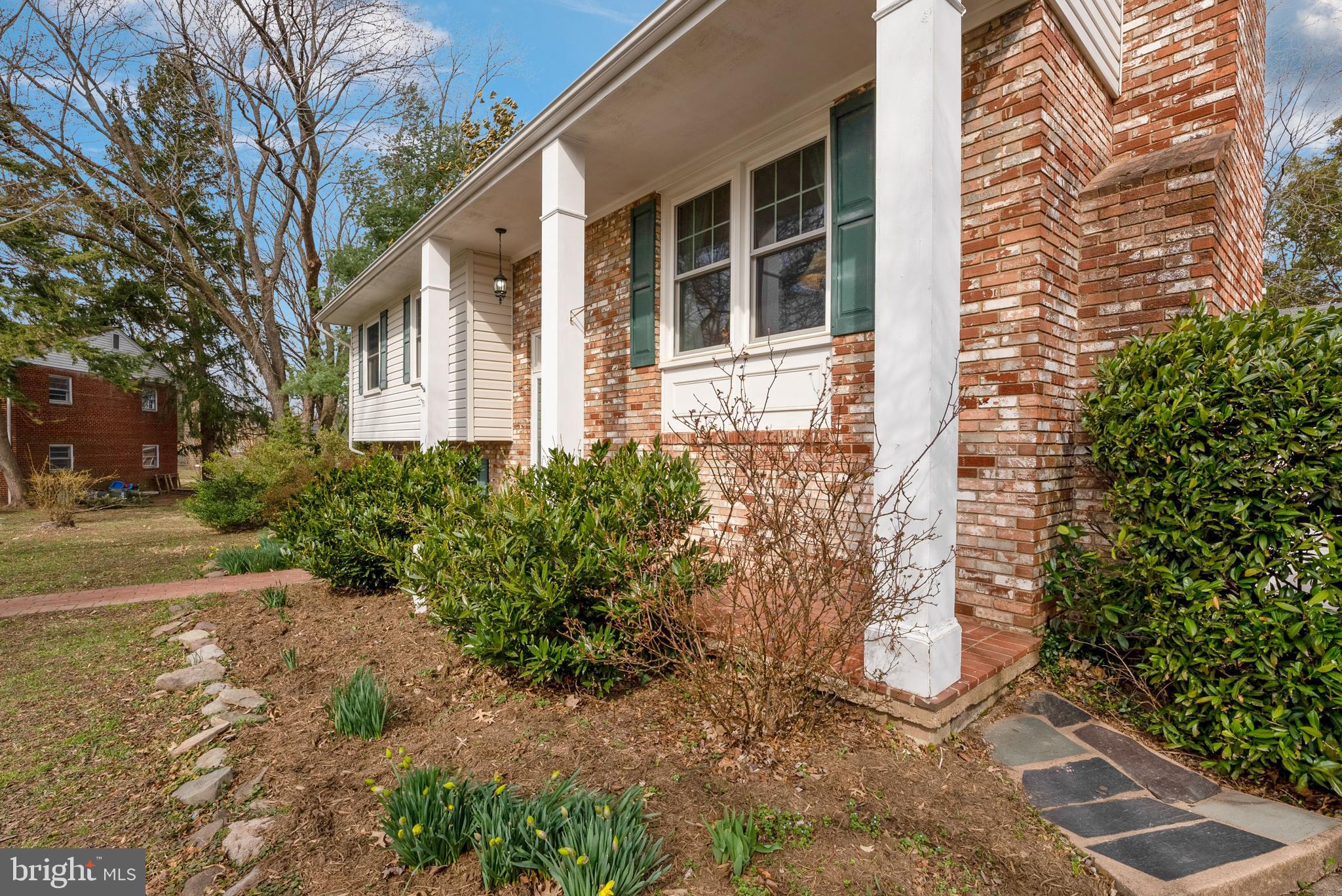 8900 Hill Place Manassas, VA 20110 - Photo 40 of 44