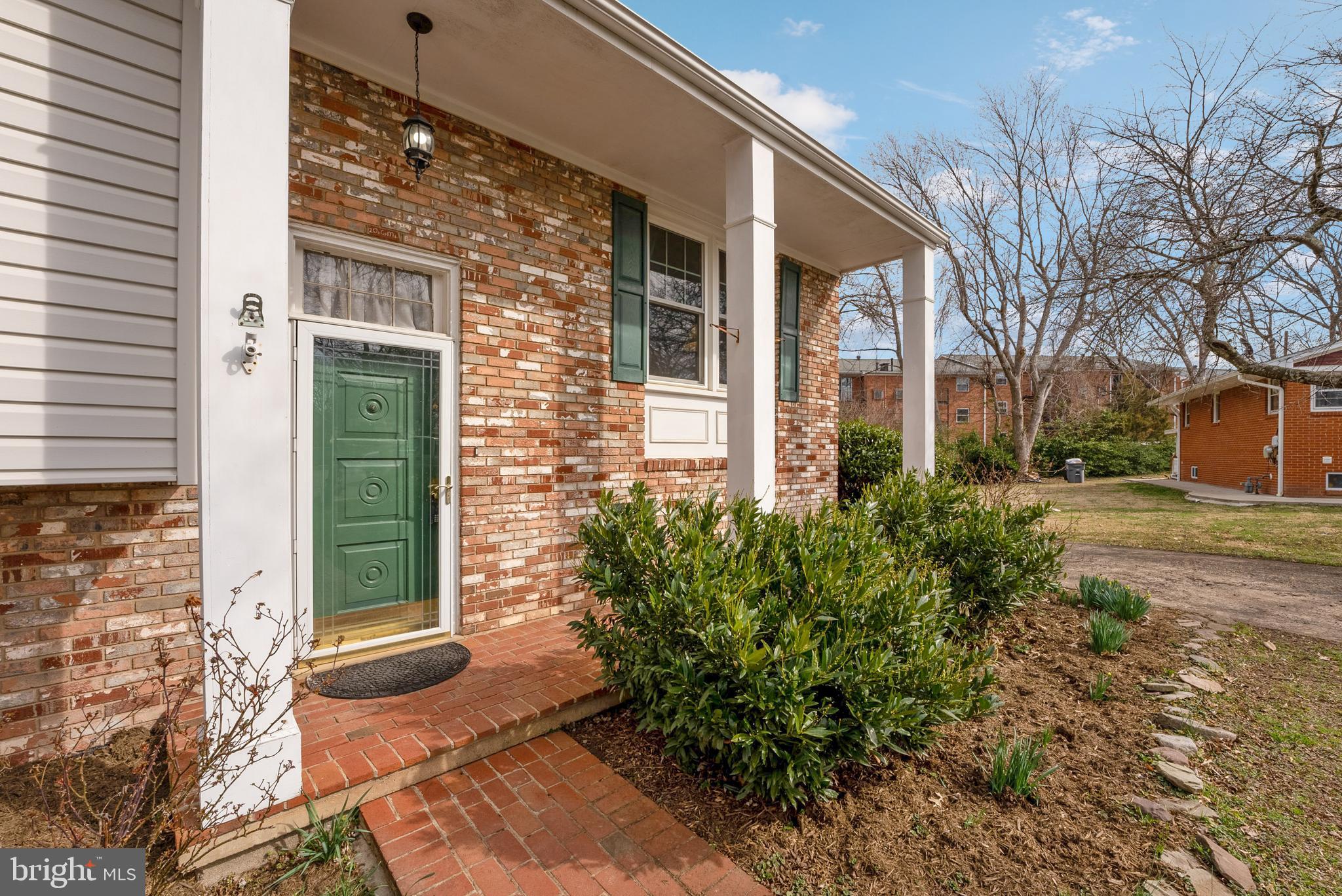 8900 Hill Place Manassas, VA 20110 - Photo 41 of 44