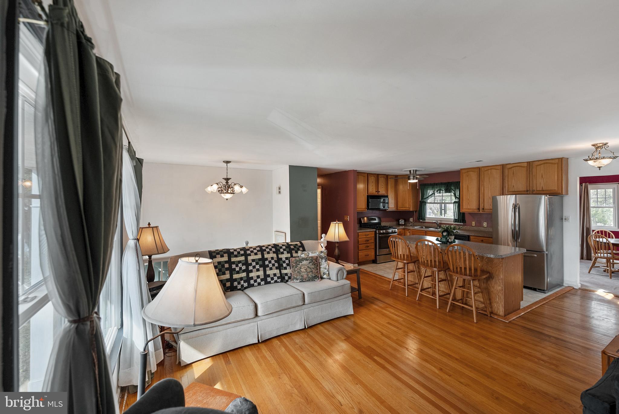 8900 Hill Place Manassas, VA 20110 - Photo 5 of 44