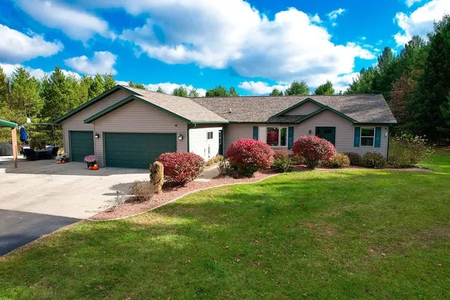 $1,420,000 | E8359 County Road H, Wisconsin Dells, WI 53965
