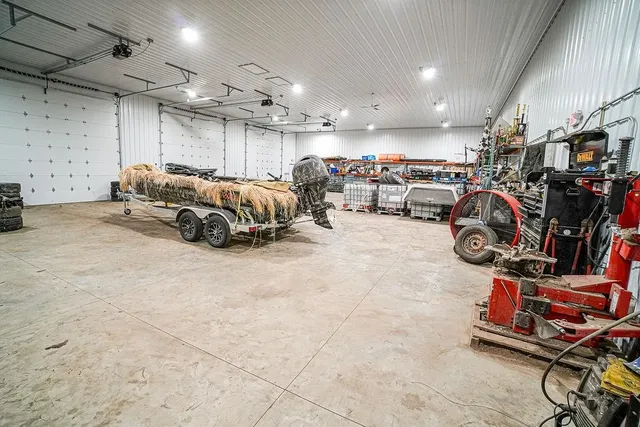 $1,420,000 | E8359 County Road H, Wisconsin Dells, WI 53965