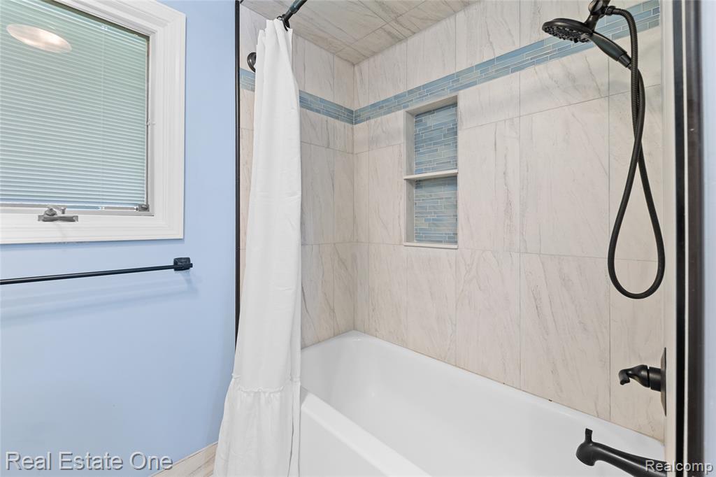 4931 Calvert Drive Troy, MI 48085 - Photo 20 of 31