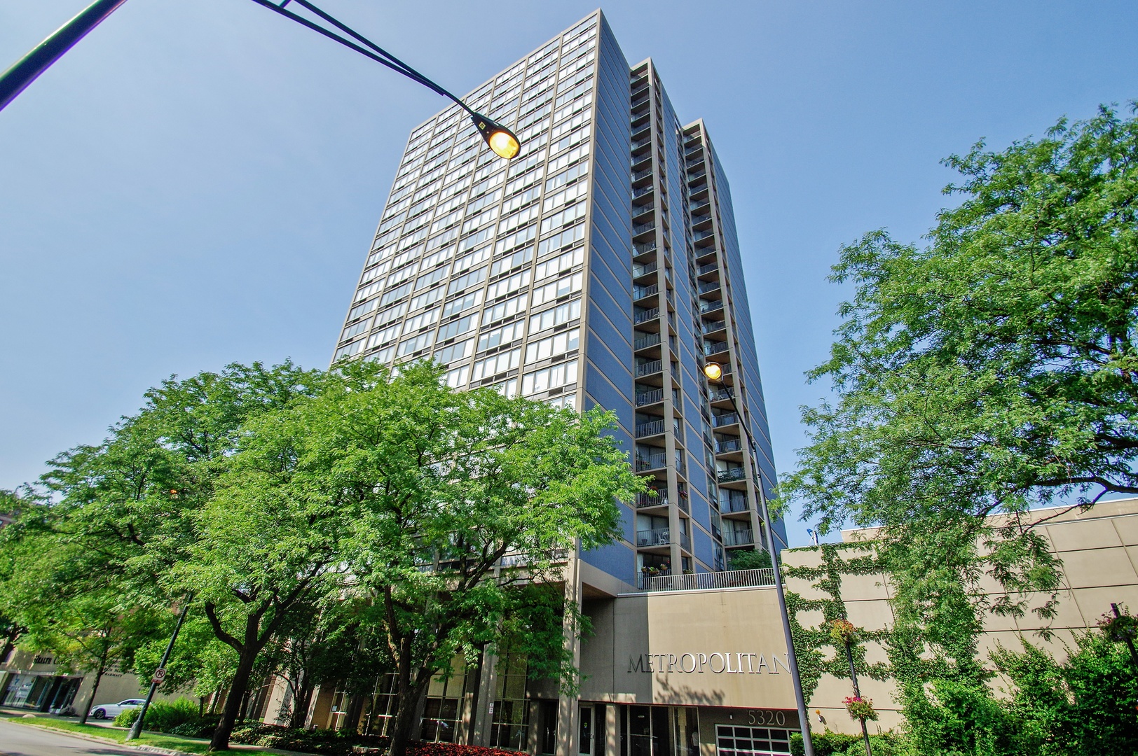 5320 North Sheridan Road, Unit 1506 Chicago, IL 60640 - Photo 1 of 10