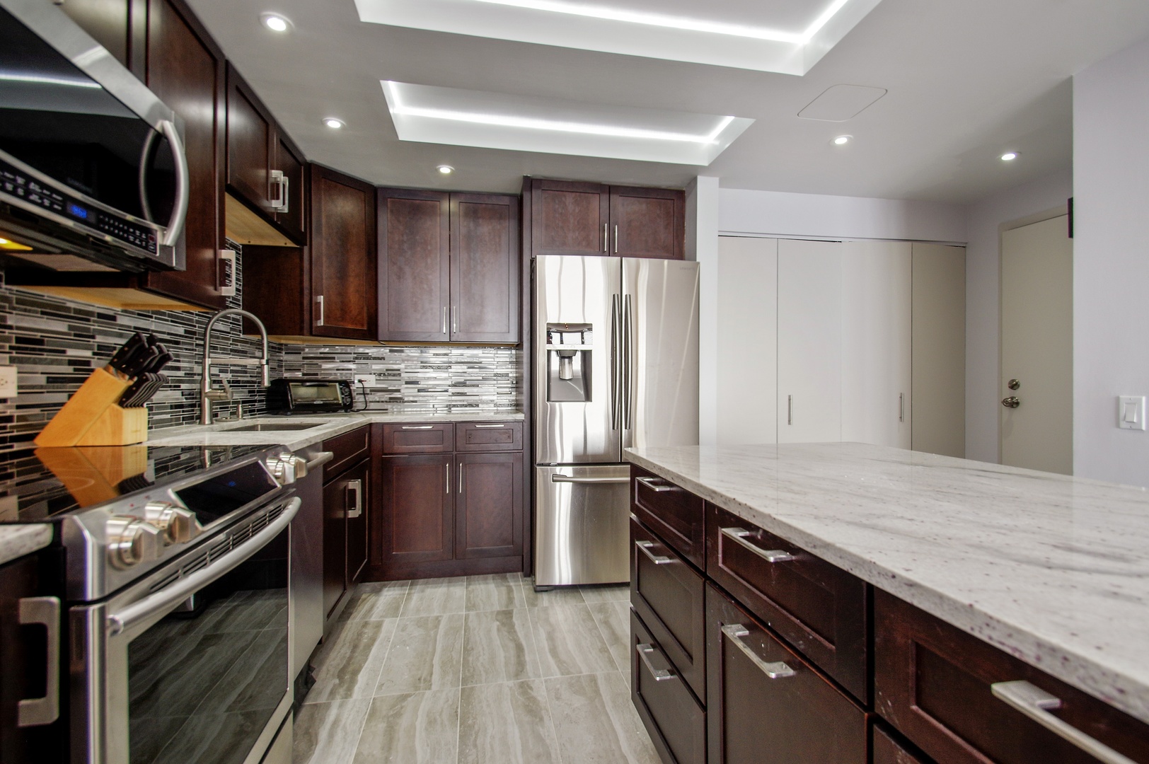 5320 North Sheridan Road, Unit 1506 Chicago, IL 60640 - Photo 5 of 10