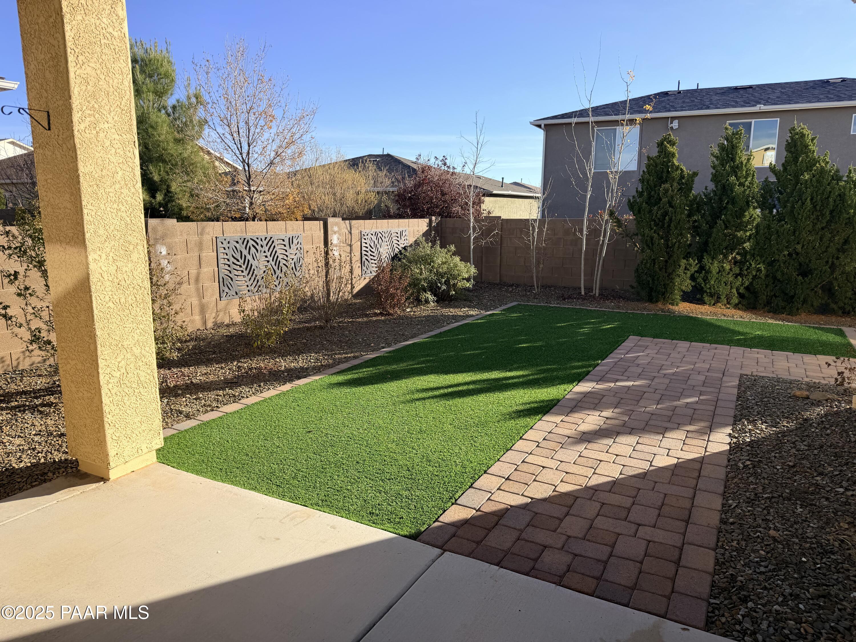 12937 East Sandoval Street Dewey, AZ 86327 - Photo 25 of 27 a view of a back yard of the house