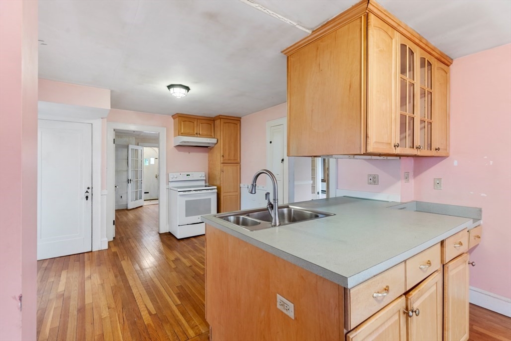 45 Longview Road Reading, MA 01867 - Photo 14 of 35