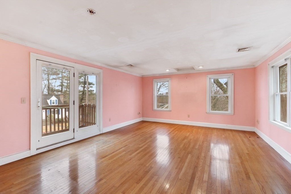 45 Longview Road Reading, MA 01867 - Photo 15 of 35