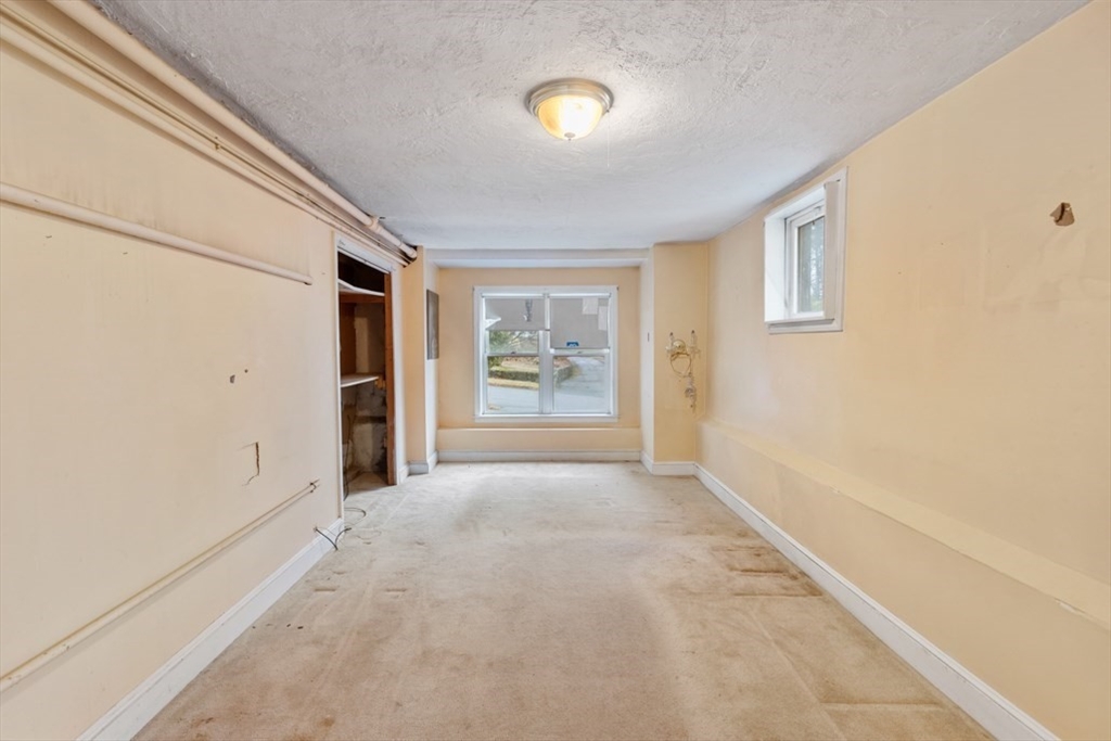 45 Longview Road Reading, MA 01867 - Photo 26 of 35