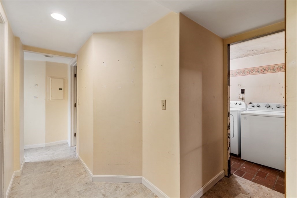 45 Longview Road Reading, MA 01867 - Photo 27 of 35