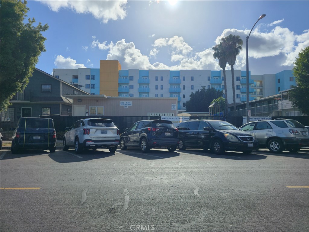 1425 Elm Avenue Long Beach, CA 90813 - Photo 1 of 5