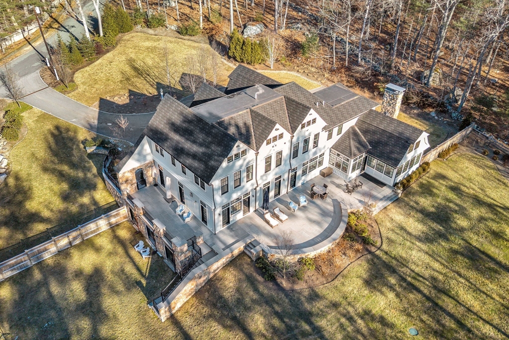 79 Walnut Road Weston, MA 02493 - Photo 4 of 40