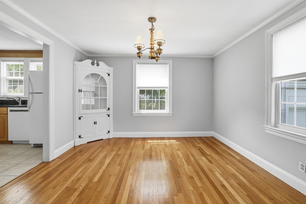 31 Beech Street Dedham, MA 02026 - Photo 14 of 40