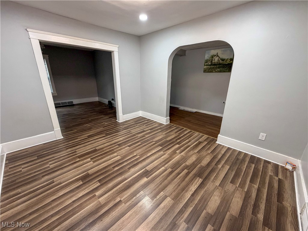 2405 Youngstown Road Southeast Warren, OH 44484 - Photo 11 of 41