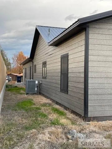 $384,900 | 804 Cleveland Avenue, Salmon, ID 83467