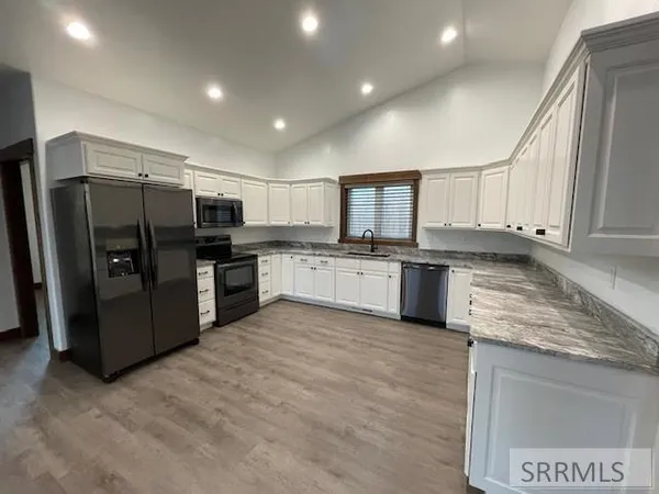 $384,900 | 804 Cleveland Avenue, Salmon, ID 83467