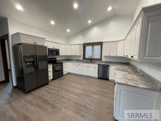 804 Cleveland Avenue Salmon, ID 83467 - Photo 3 of 28 Kitchen