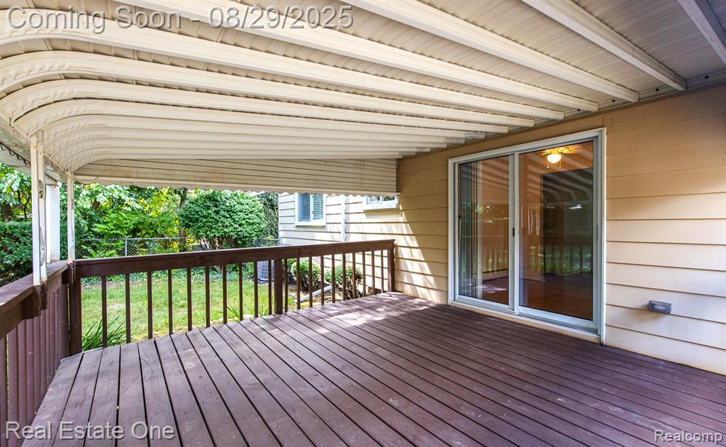 524 Elizabeth Street Rochester, MI 48307 - Photo 25 of 33