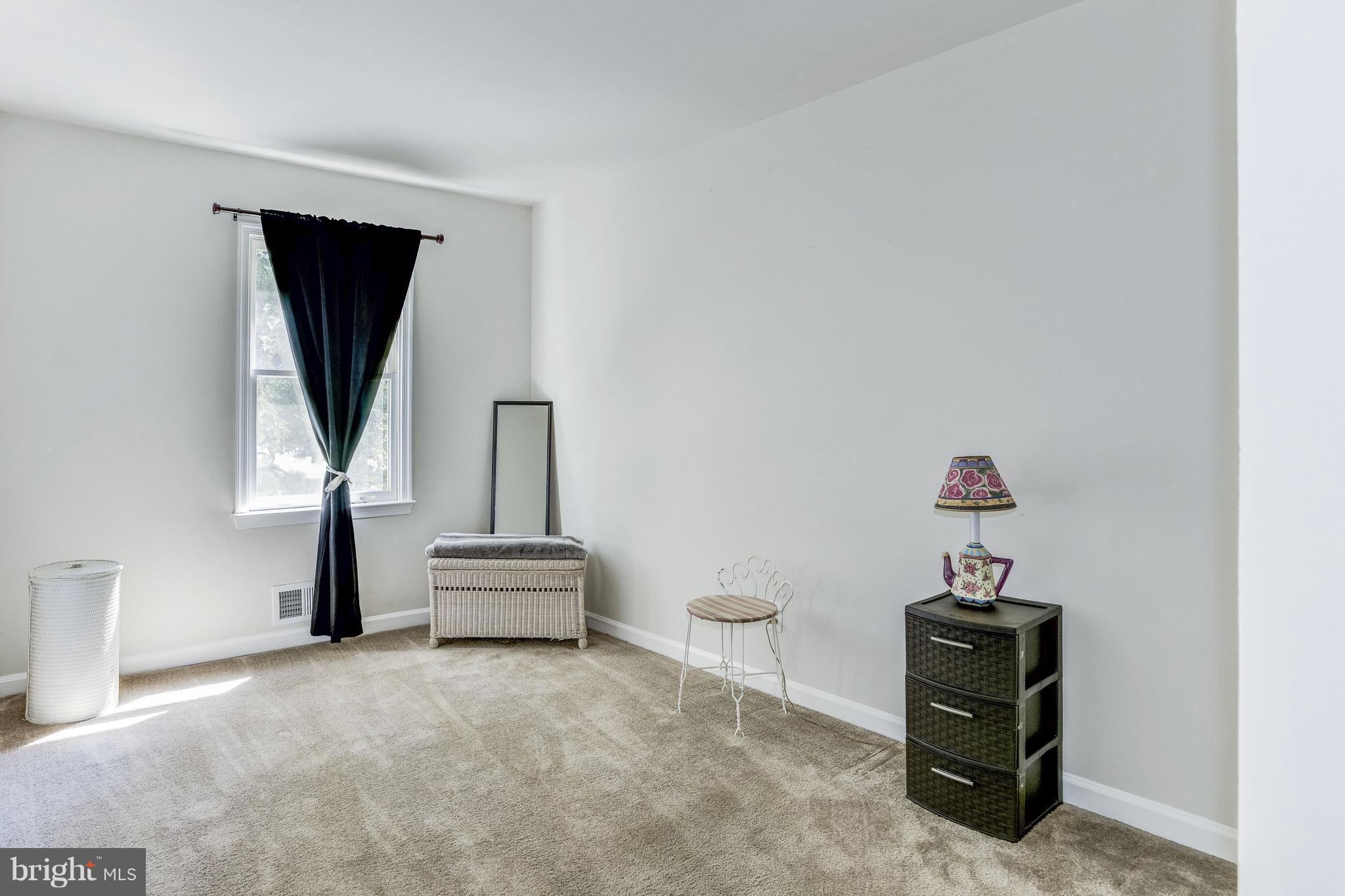 9420 Taney Road Manassas, VA 20110 - Photo 19 of 27 Bedroom